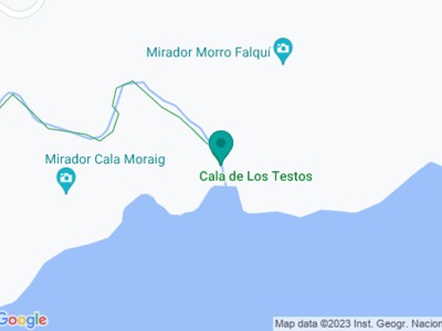 Бухта Cala dels Testos на карте